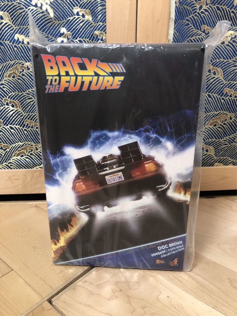 ホットトイズ MMS609 エメット・ブラウン博士 1/6 フィギュア