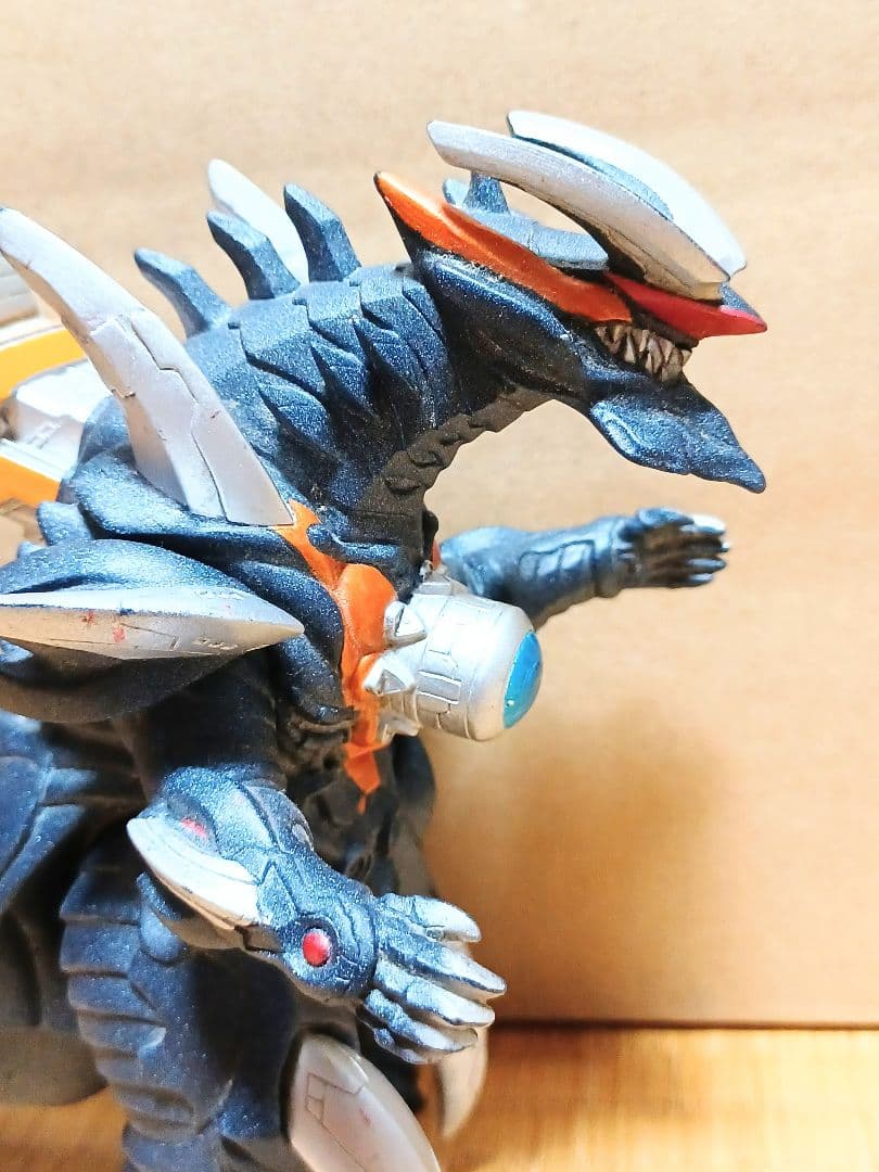 164 ウルトラ怪獣DX　ライブサイン　ビクトルギエル　18cm　ウルトラマン