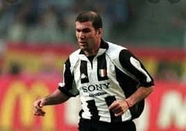 【新品タグ付】ユベントス！ジダンとデルピエロのユニホーム