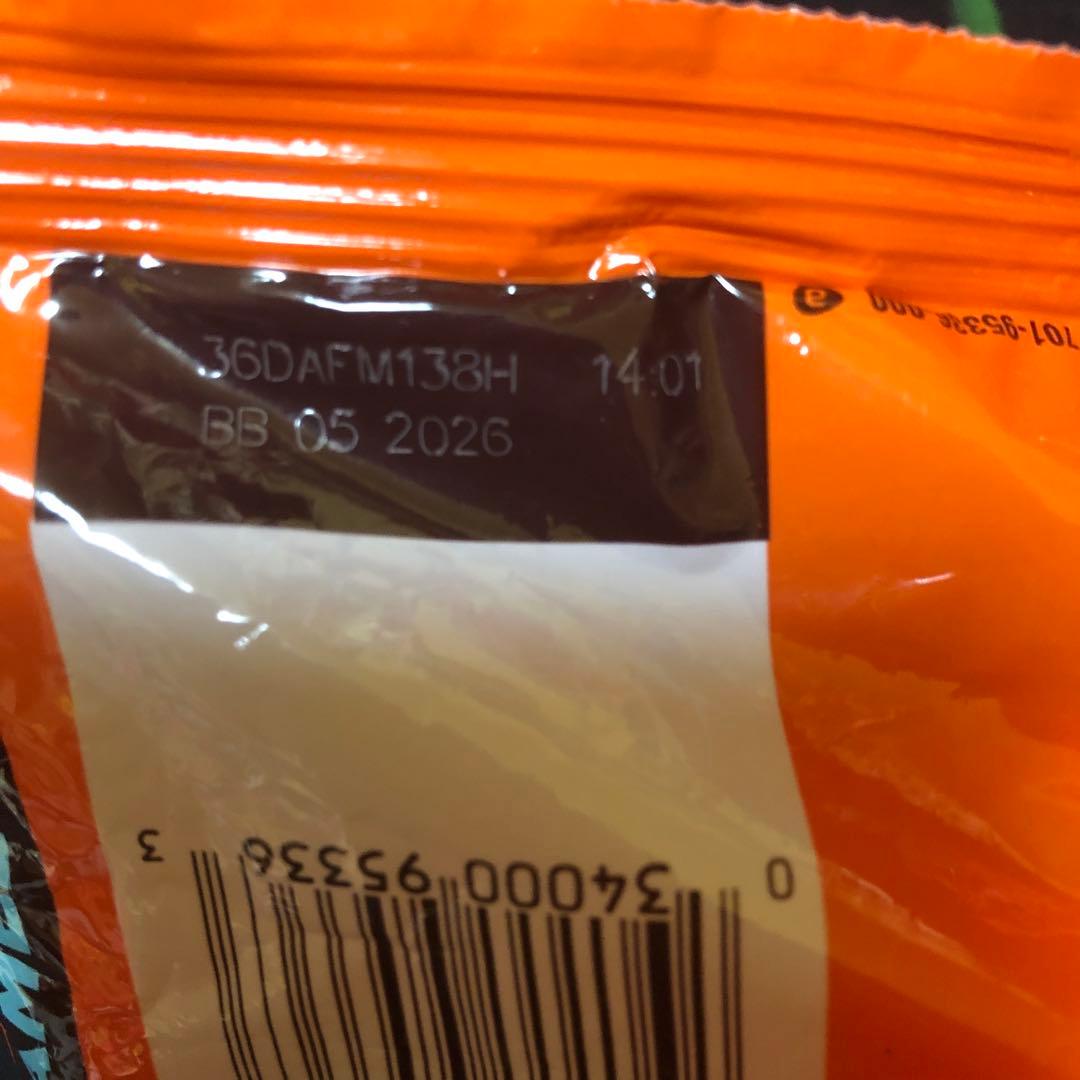 ちゃん丸様日本未発売Twizzlersトゥイズラーレインボー・チェリー他60袋入