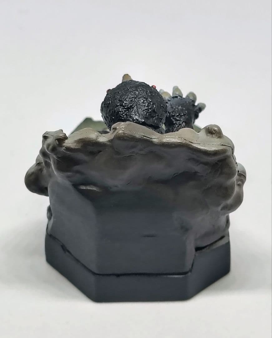 【シークレット1】「 甘い蜜の恐怖」モングラー(彩色) 「ウルトラ怪獣名鑑 〜