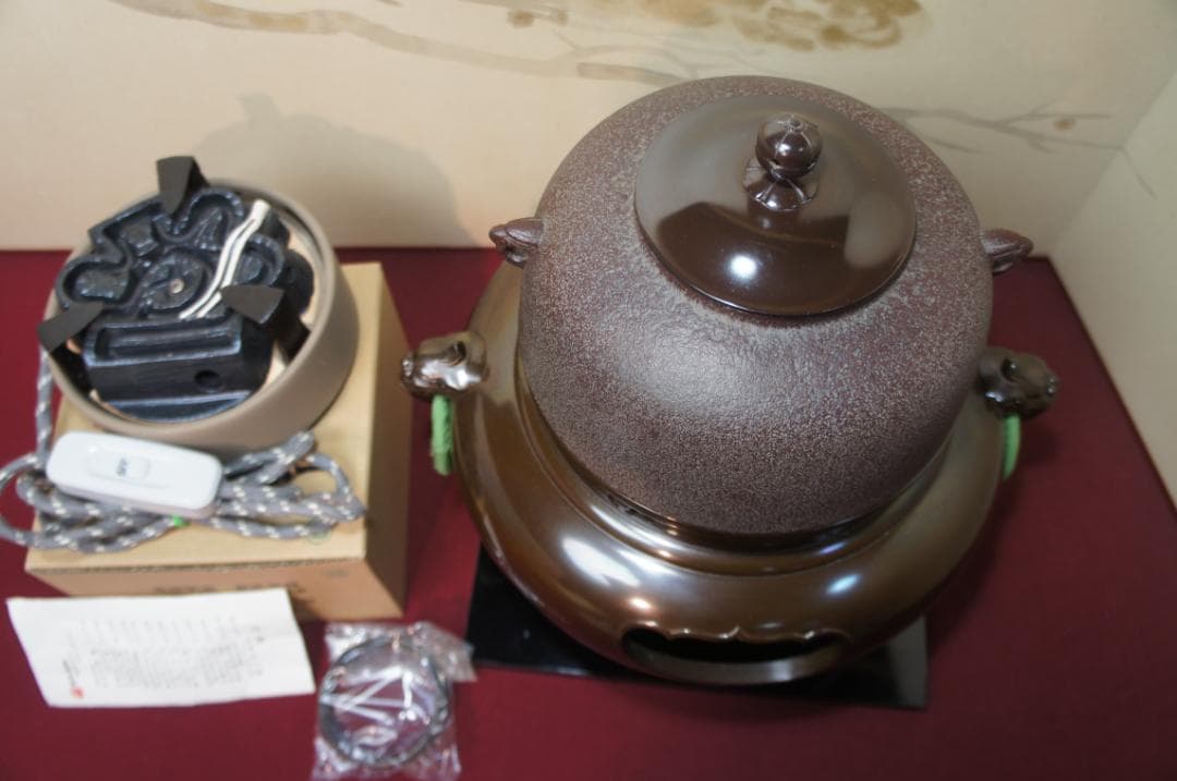 ☆美品 国宝経典作 真形釜添え唐銅鬼面風炉 唐銅蓋 釜鐶 電熱器他送料込み