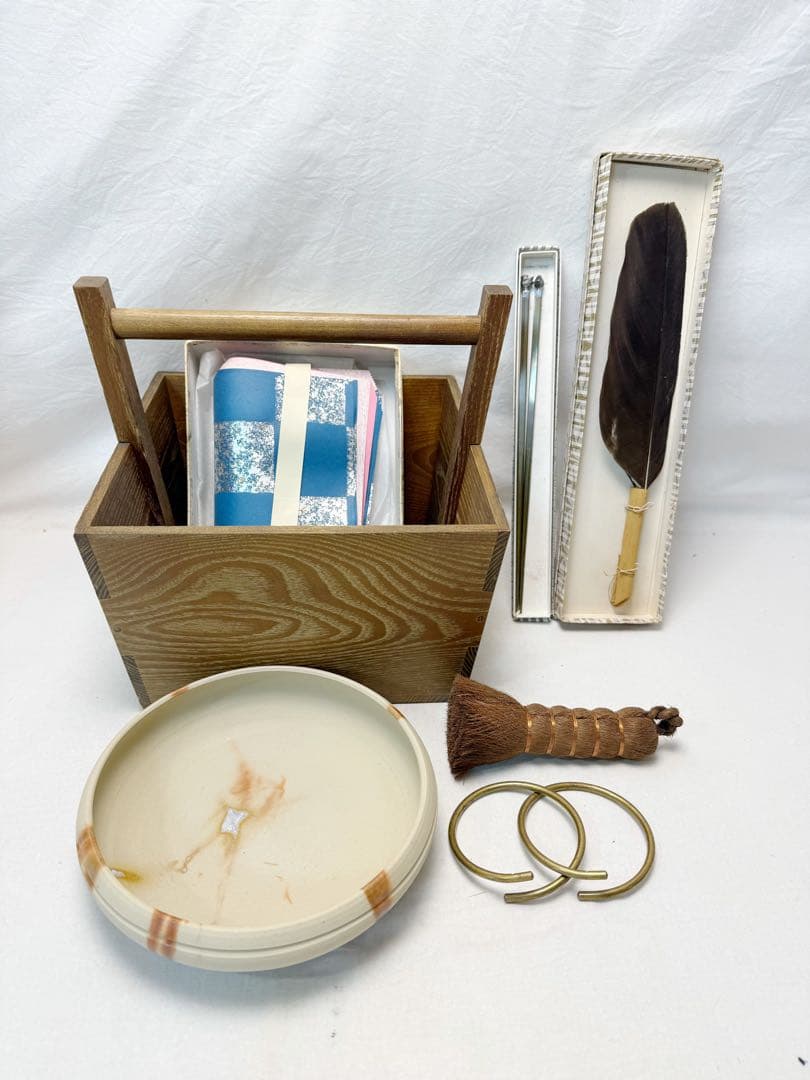 ほぼ未使用 茶道具 箱炭斗7点セット 火箸 水屋釻 釜束子羽箒灰器 紙釜敷 元箱