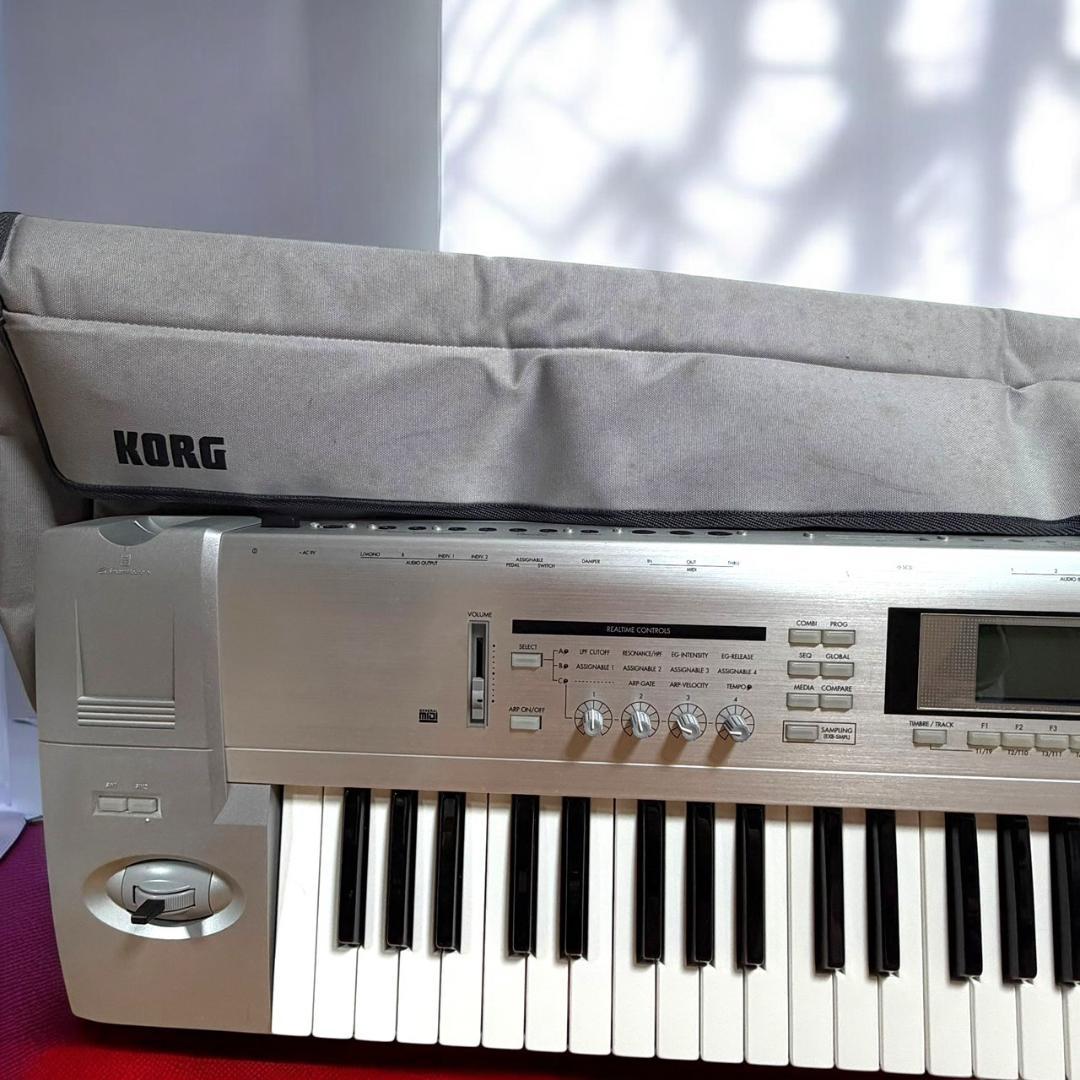 ☆動作品美品 KORG TRITON Le76 76鍵盤シンセサイザー ケース付