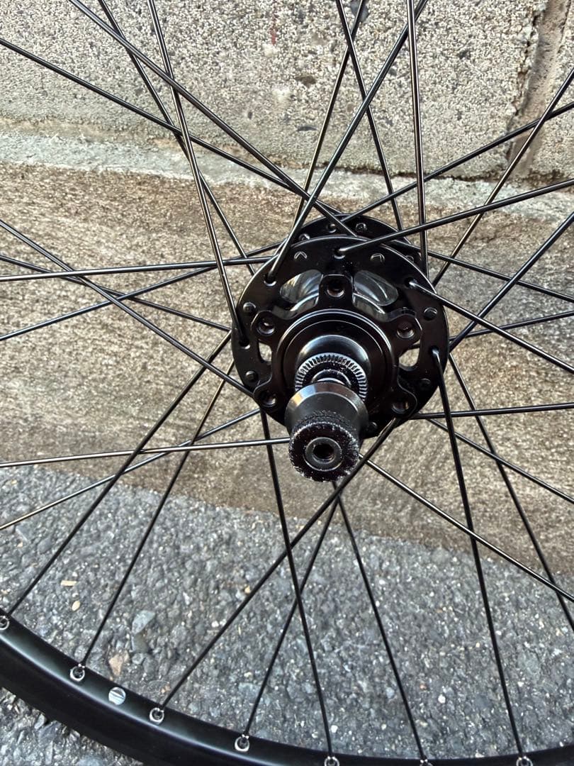 24インチ　MTB 完組ホイール 　オールブラック組み