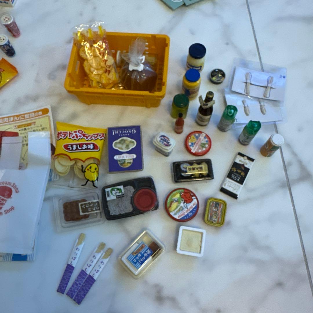 フィギュア　本日開店コンビニ　　４種➕おまけ