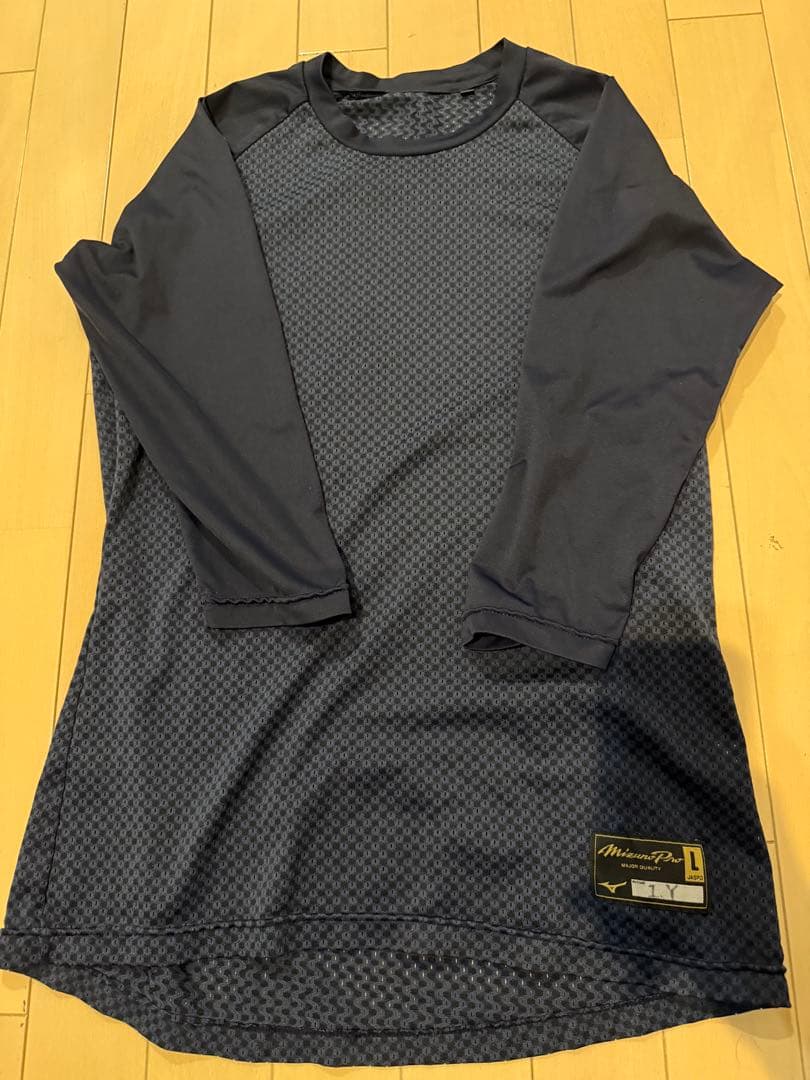 ユニフォーム、アンダーシャツ