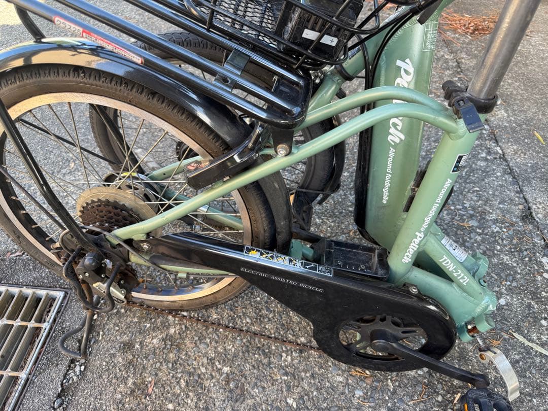 緑色シティタイプ電動アシスト自転車
