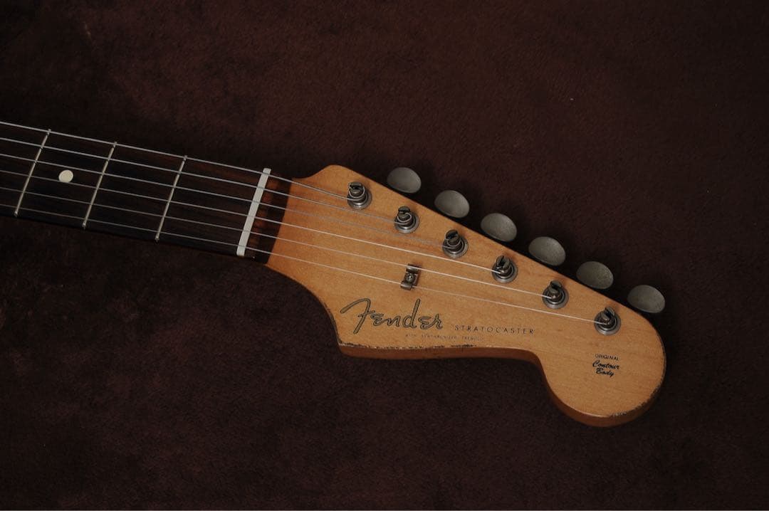 まー坊 Fender Road Worn 60s Strato SSS