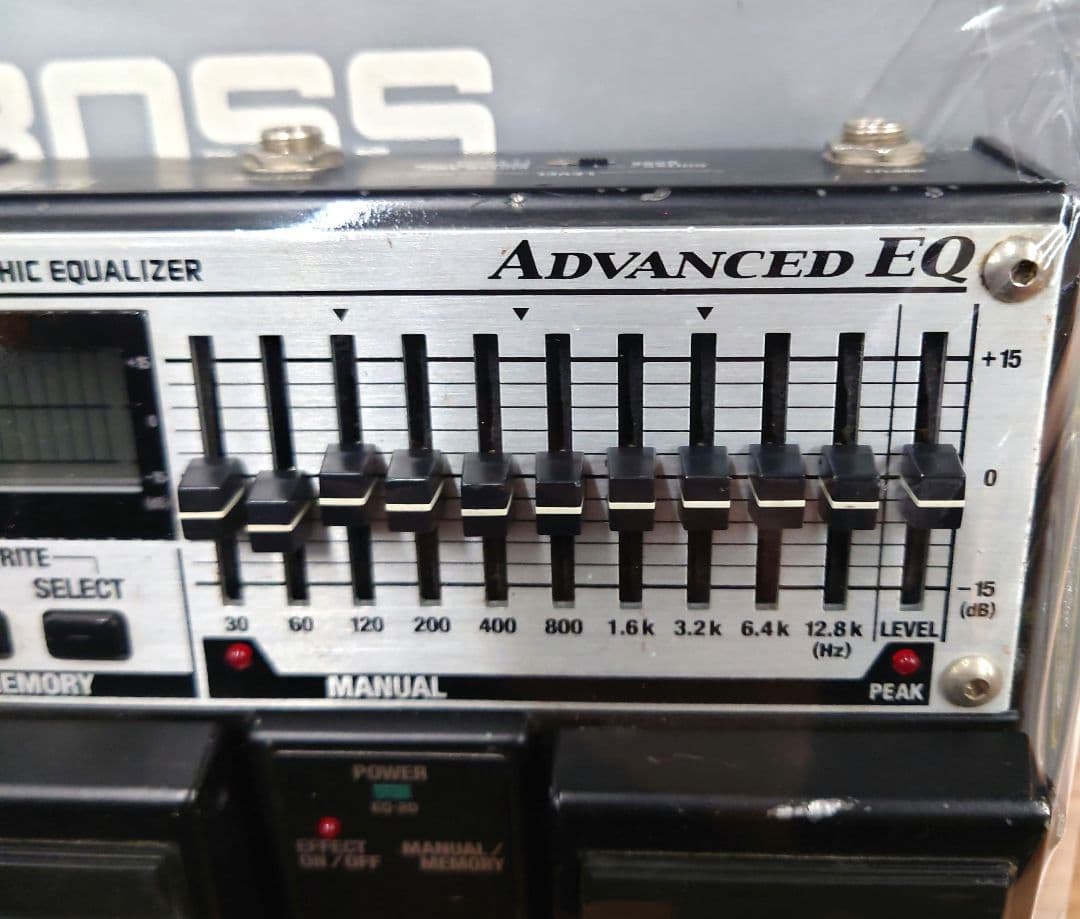 ■BOSS　EQ-20　イコライザー
