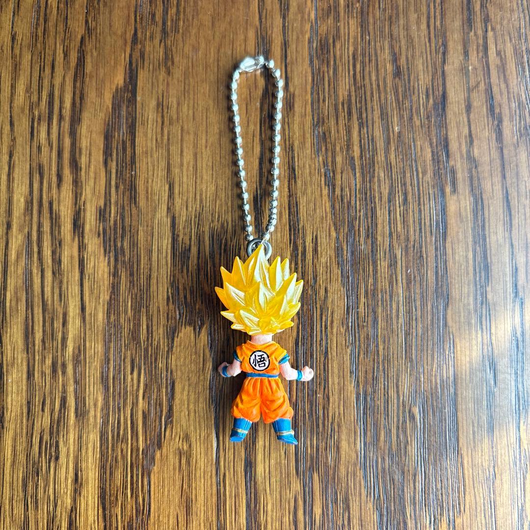 ドラゴンボールUDMスーパーサイヤ人孫悟空 りゅーひ。