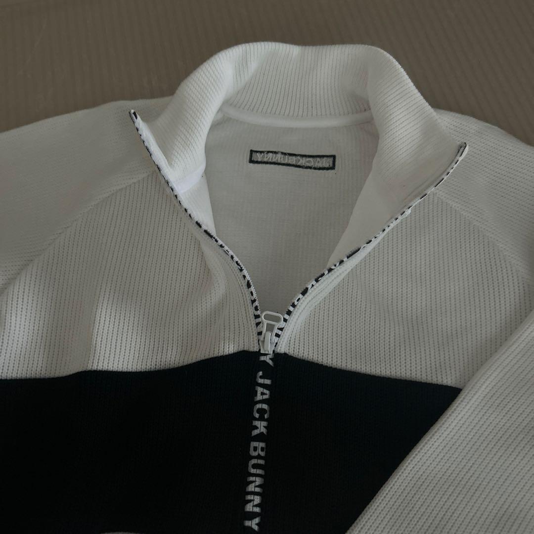 ホワイト/ブラック ジッパー付きセーター
