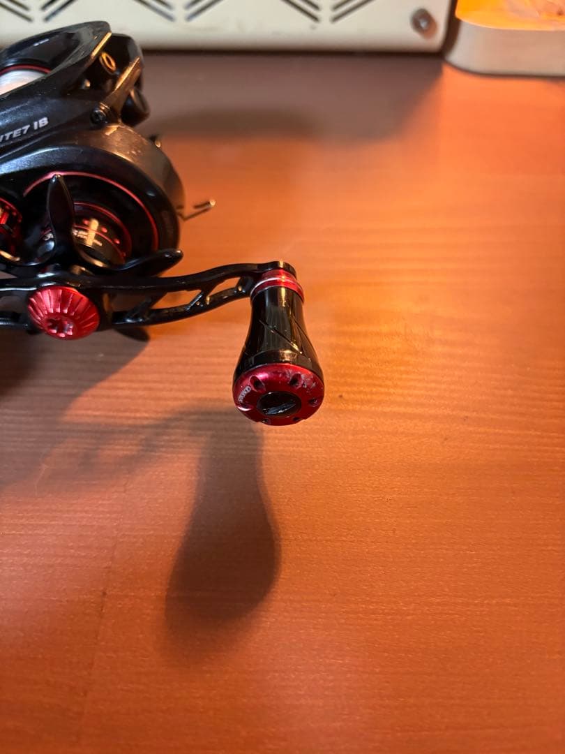 アブガルシア　Revo ELITE7 IB ハンドル交換済み