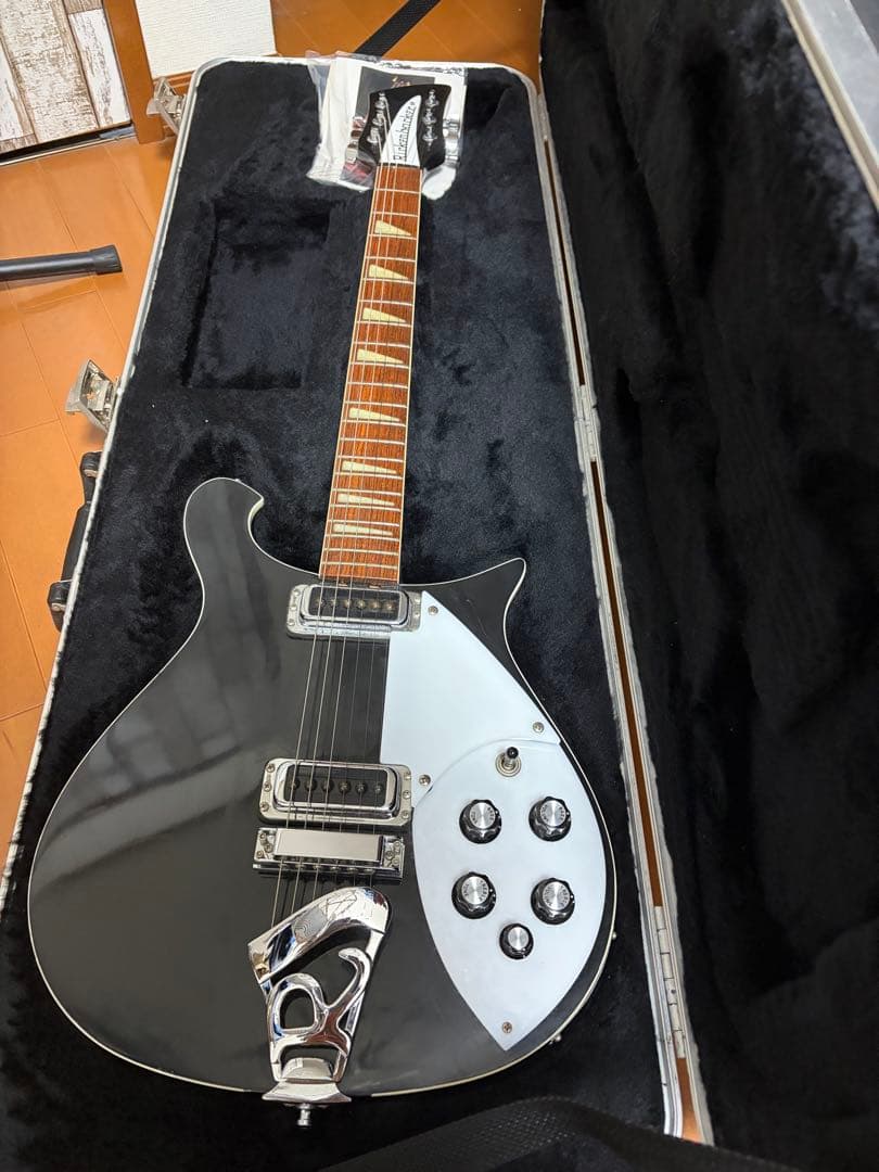 ギター Rickenbacker 620 Jetglo