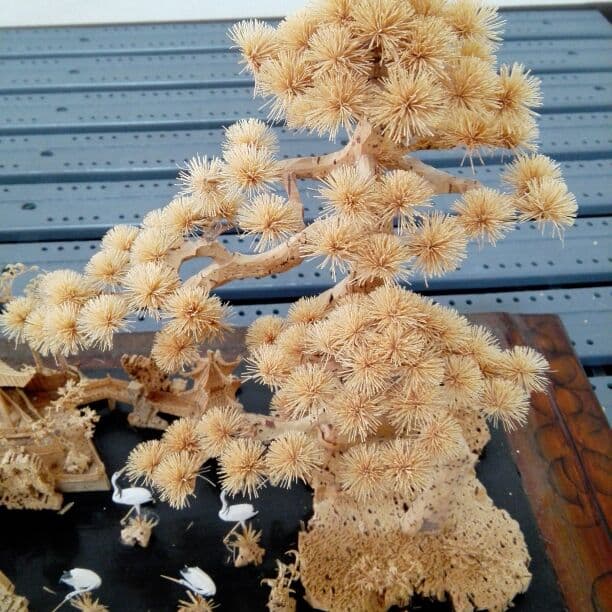 工芸品　状態良好。手の込んだ作り。