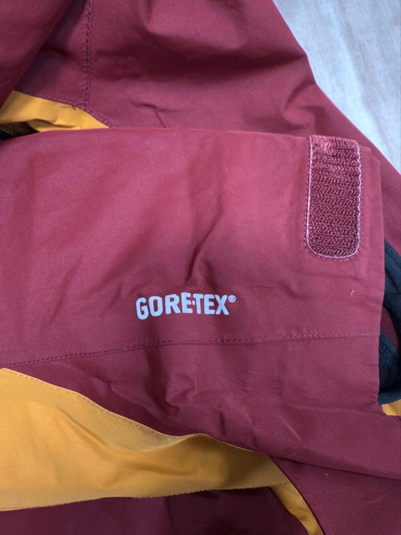 【美品】Quiksilver GORE-TEX スノーボードジャケット M