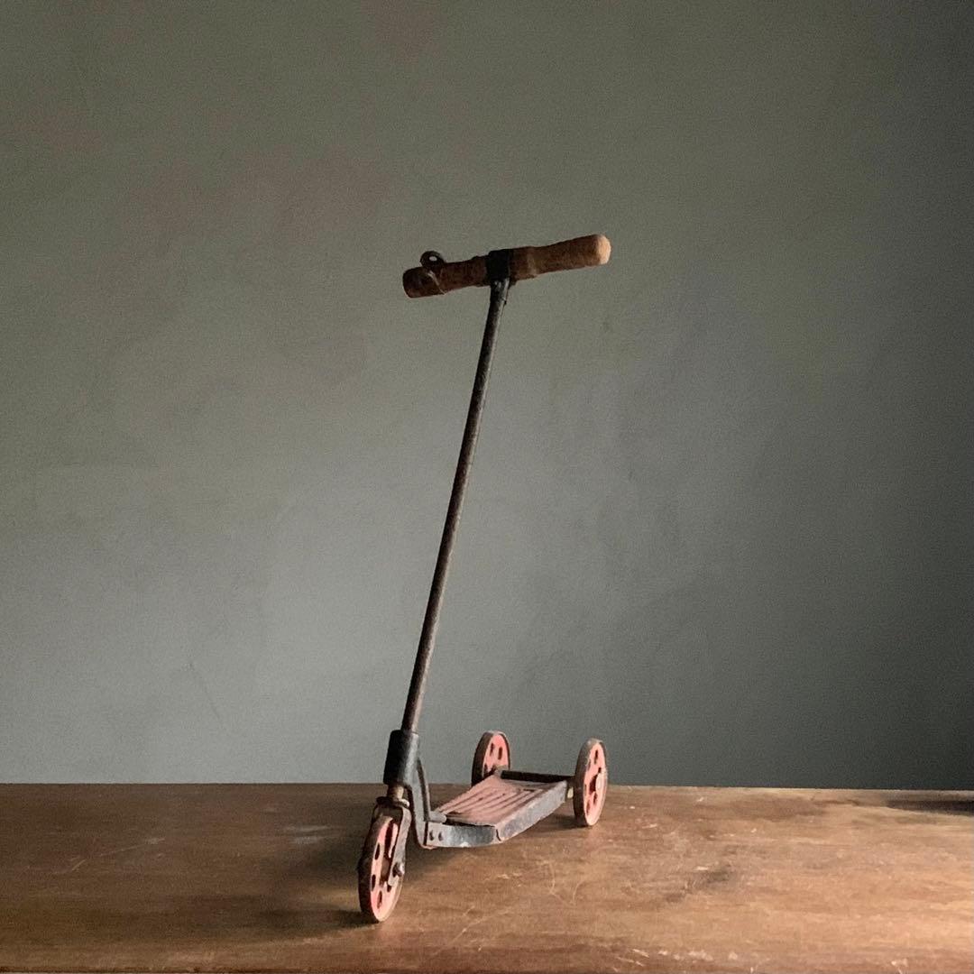 木と鉄できた 古い キックボード アンティーク 古道具 昭和レトロ オブジェ