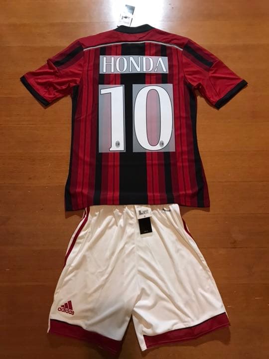 新品正規adidasACミラン「10」本田圭佑 Mユニフォームゲームショーツ2点