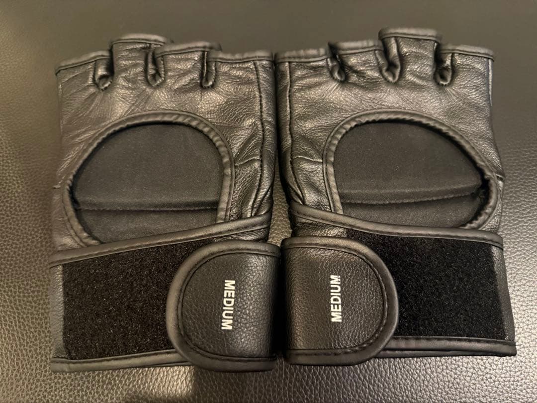UFCグローブ　Mサイズ