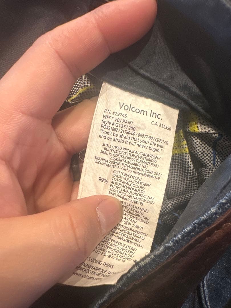 VOLCOM デニム ウェア パンツ スノーボードウェア スキーウェア