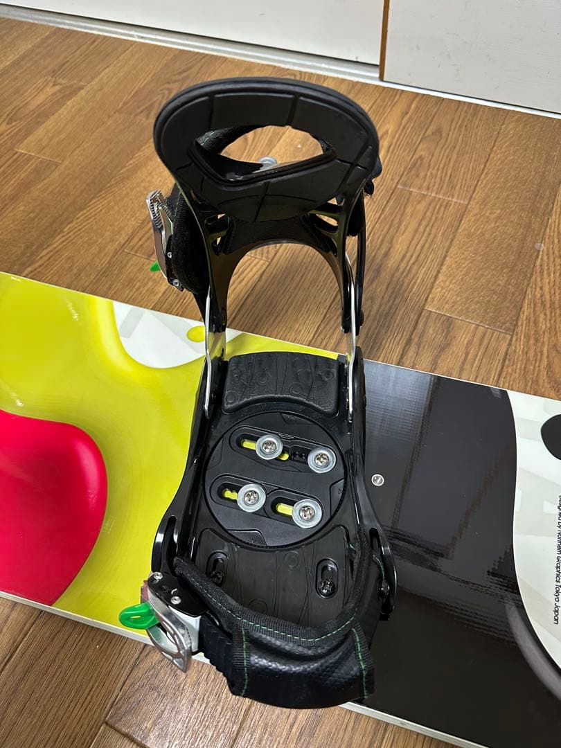 美品ツマ ZUMA LAVA 143cm スノーボード ビンディングセット