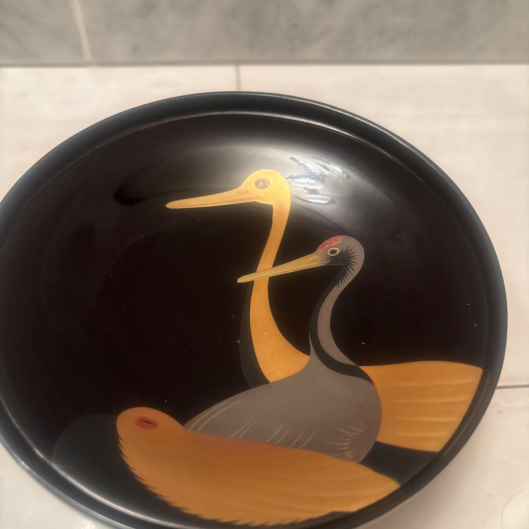 分厚い金彩で日本画のように美しい鶴の絢爛豪華な木製輪島漆塗りお椀2客