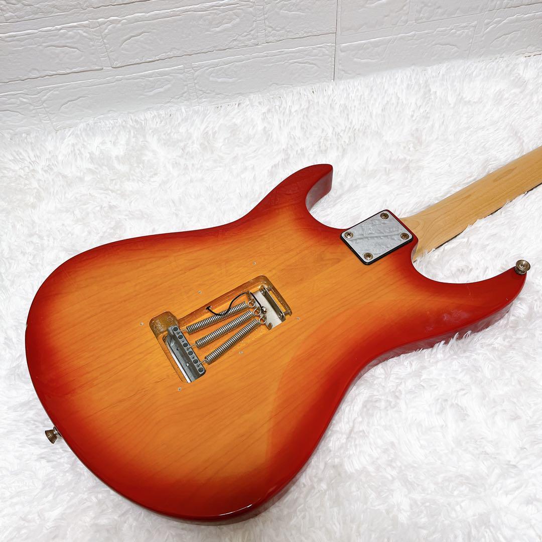 BACCHUS STRATOCASTER バッカス チェリーサンバースト