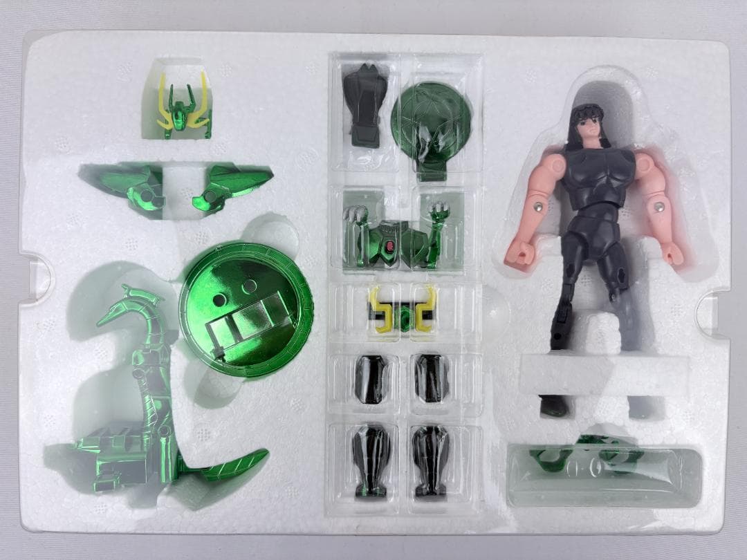 聖闘士星矢 新生ドラゴンクロス 龍星座フィギュア BANDAI