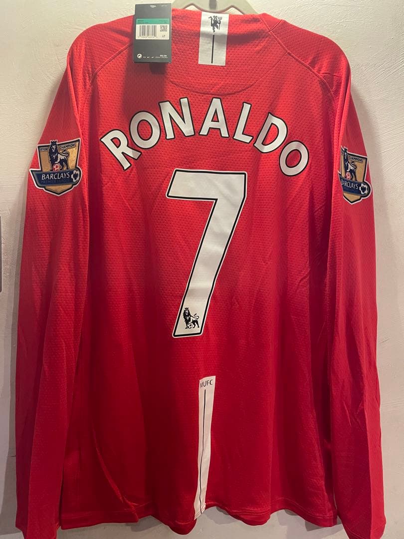 新品タグ付き　クリスティアーノロナウド　マンチェスターユナイテッド　ユニフォーム