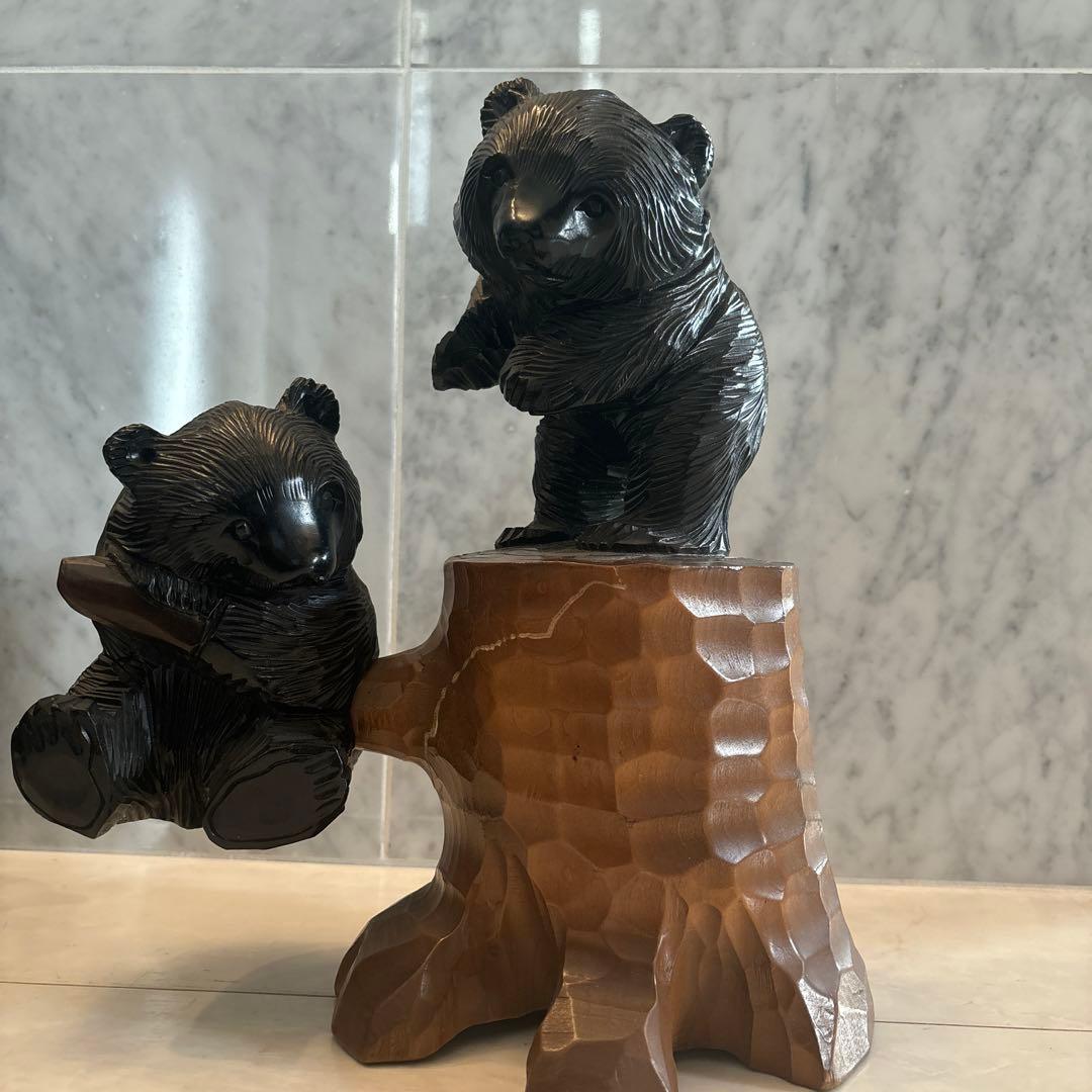 アイヌビンテージ　可愛らしく平和的な瞳に癒される一刀彫りのクマの特大彫刻
