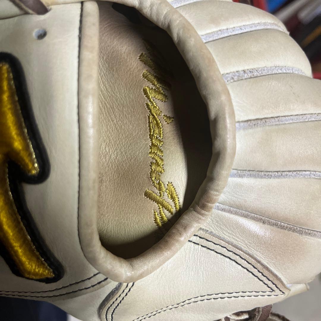 ミズノプロ硬式内野手用グローブ