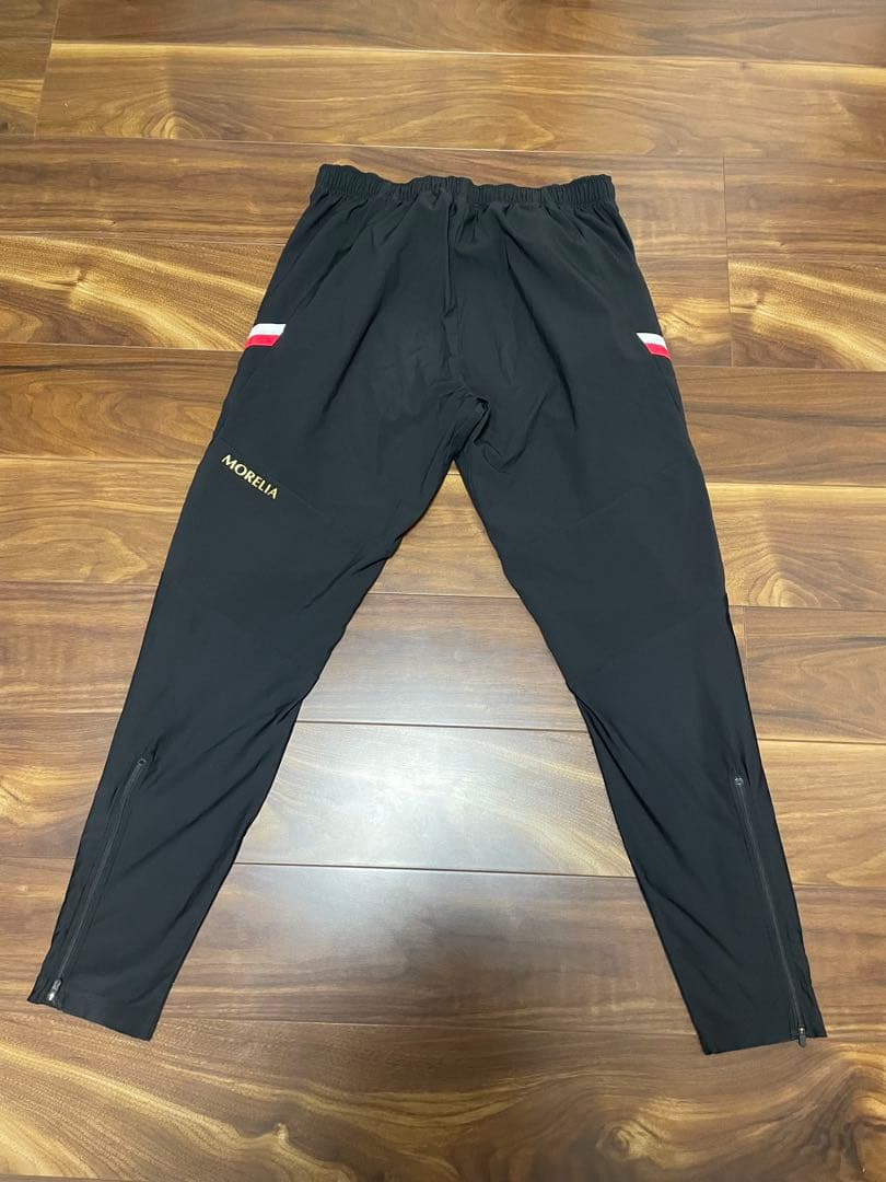 Mizuno Morelia ミズノ モレリアジャージ 黒　XL 最終価格