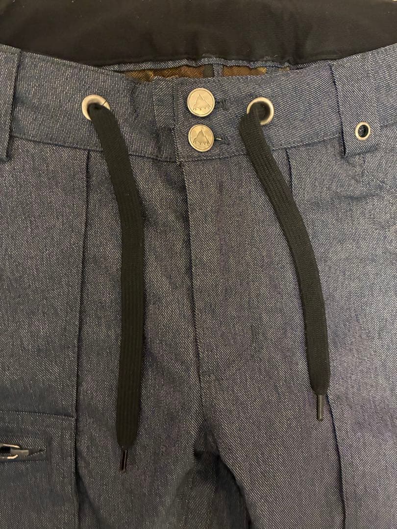 BURTON スノーボードパンツ デニム　雪作業