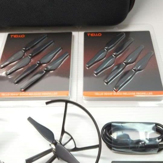 ドローン DJI Tello &コントローラー(T1d) セット