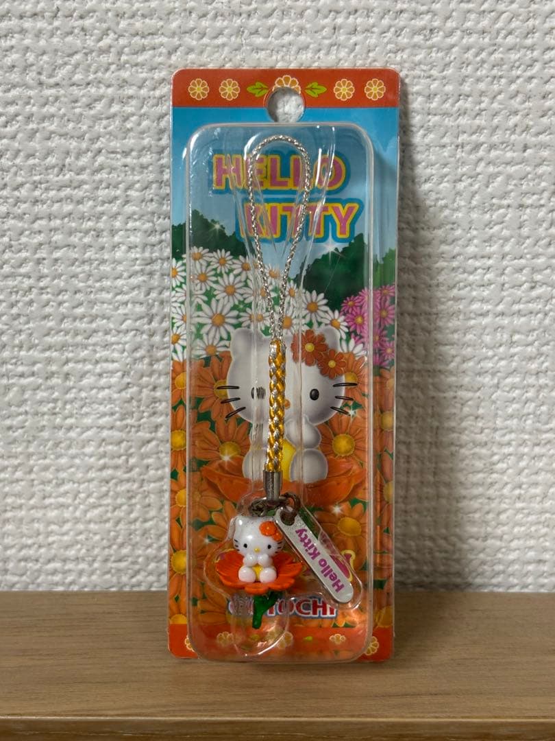激レア　台湾　ご当地キティ　ストラップ　根付け　地域限定　花祭り
