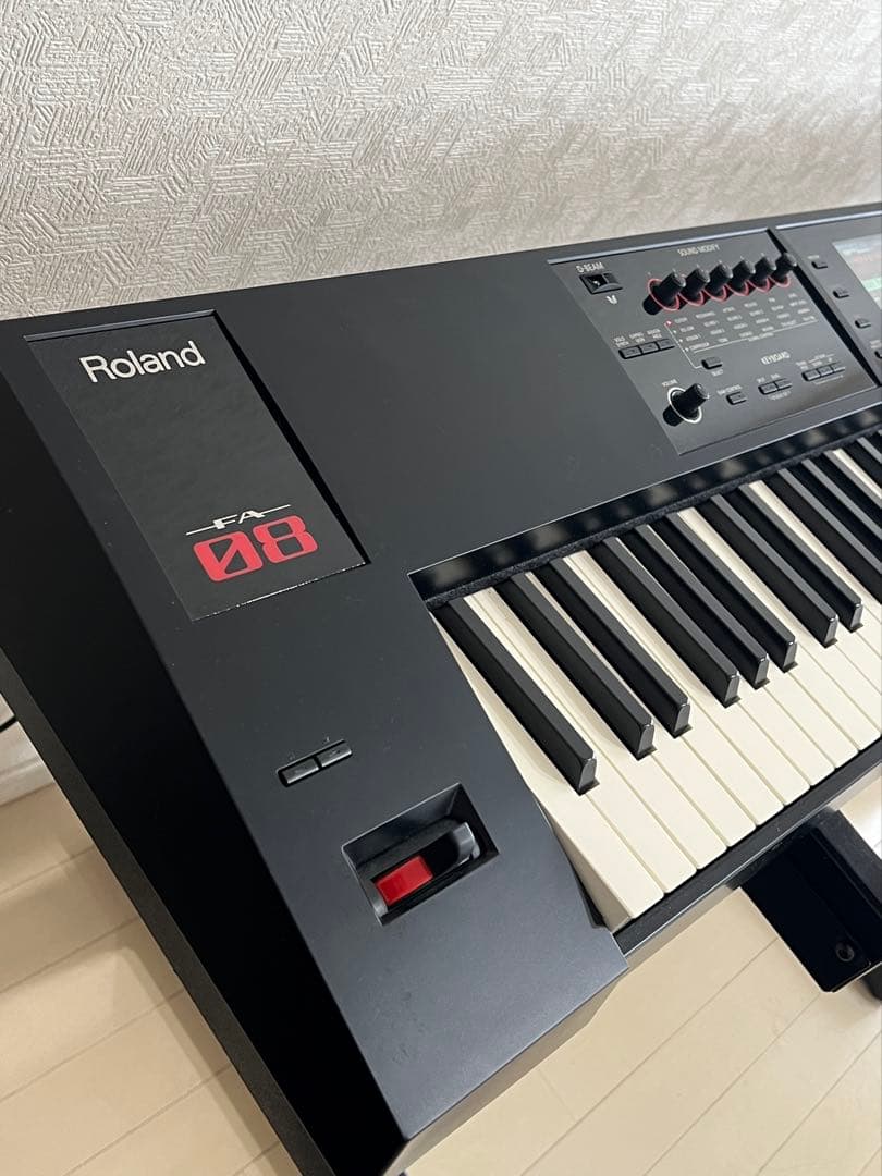 Roland FA-08 シンセサイザー 88鍵