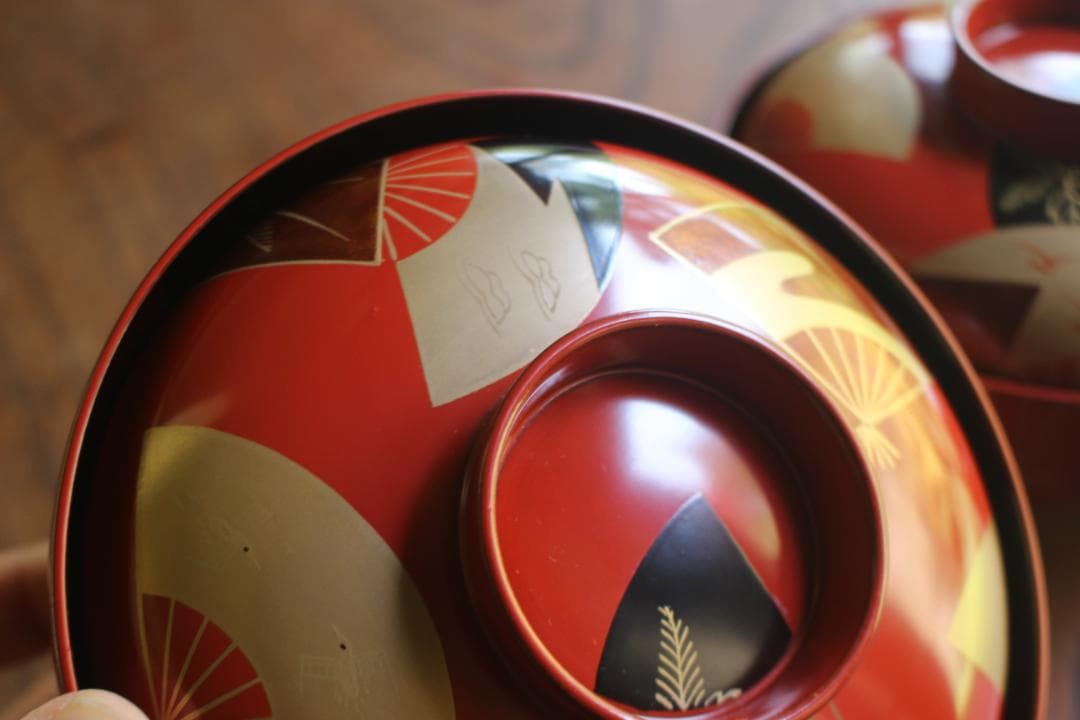 デッドストック！上質朱漆に優美な扇面蒔絵の映える煮物椀2点（検輪島塗雑煮椀