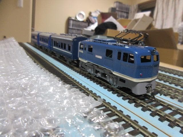 鉄道模型（HOゲージ）入門 豆ブルートレイン　機関車・客車セット （金属製品）