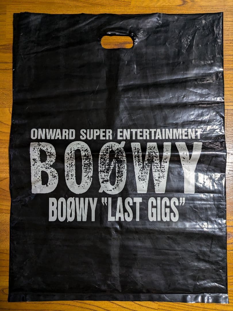 BOOWY LAST GIGS タオル Tシャツ ステッカー 缶バッジ 他