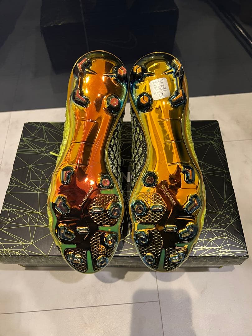 ナイキハイパーヴェノムファントム　EA sportコラボ