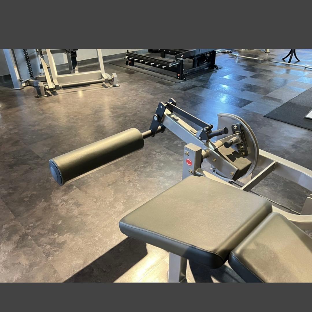 ハンマーストレングス　レッグカール