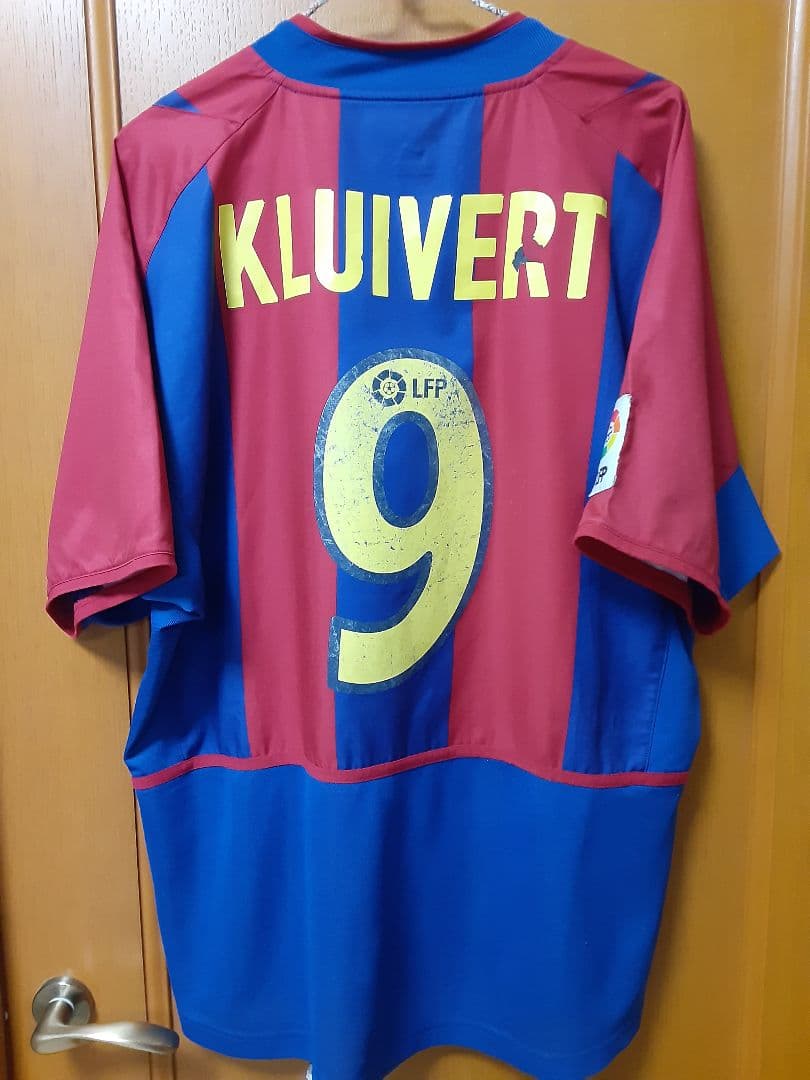 FCバルセロナ KLUIVERT 9番 シャツ