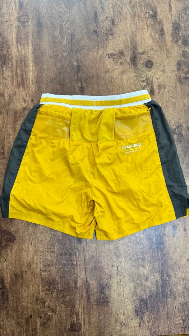 GYAKUSOUセットアップM Nike ランニング 黒/イエロー
