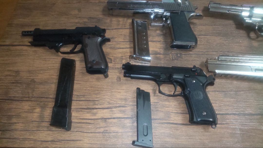 ガスガン　マルシン　アンリミテッドリボルバーなど　セット品