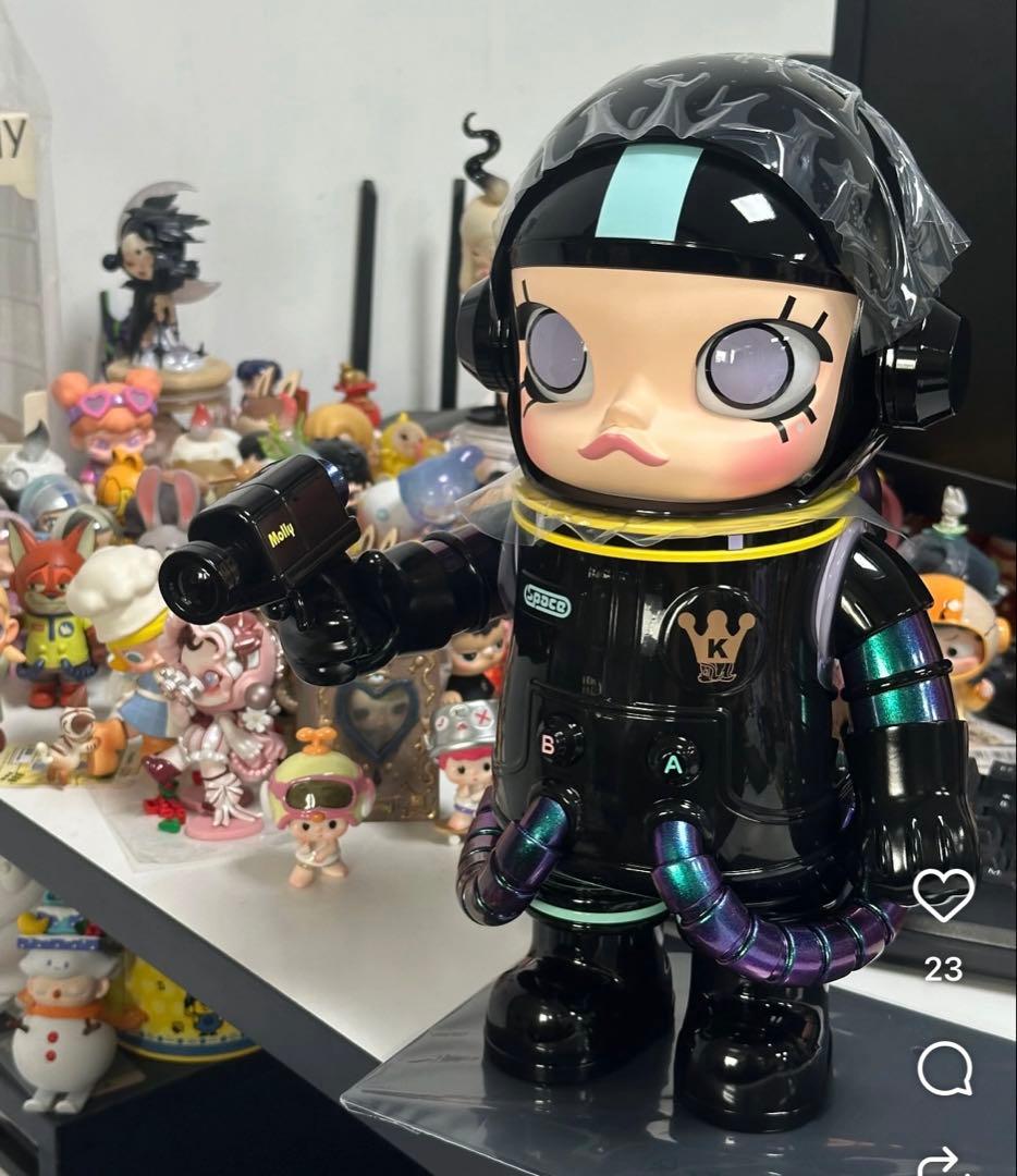 ポップマート MEGA SPACE MOLLY 400% EREBUS