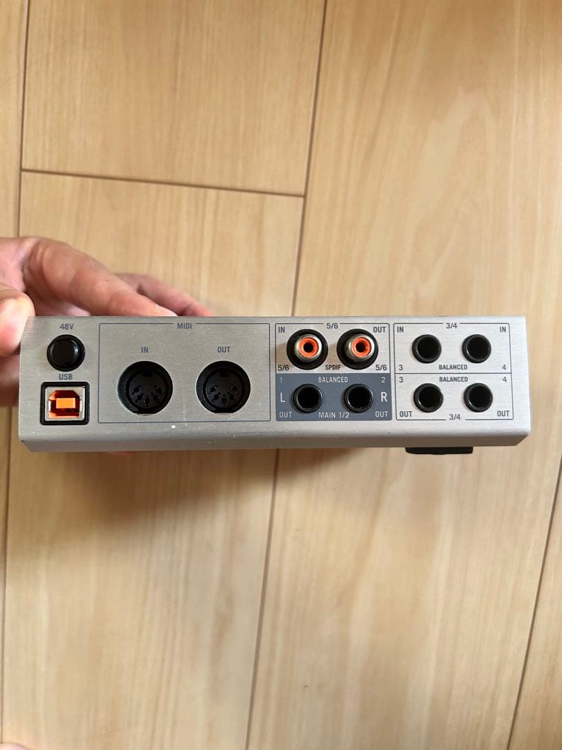 KOMPLETE AUDIO 6 オーディオインターフェース