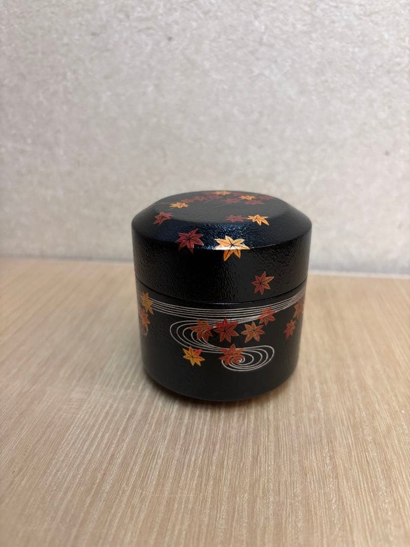 茶道具　雪吹　棗　黒叩塗　竜田川蒔絵　岡本陽斉