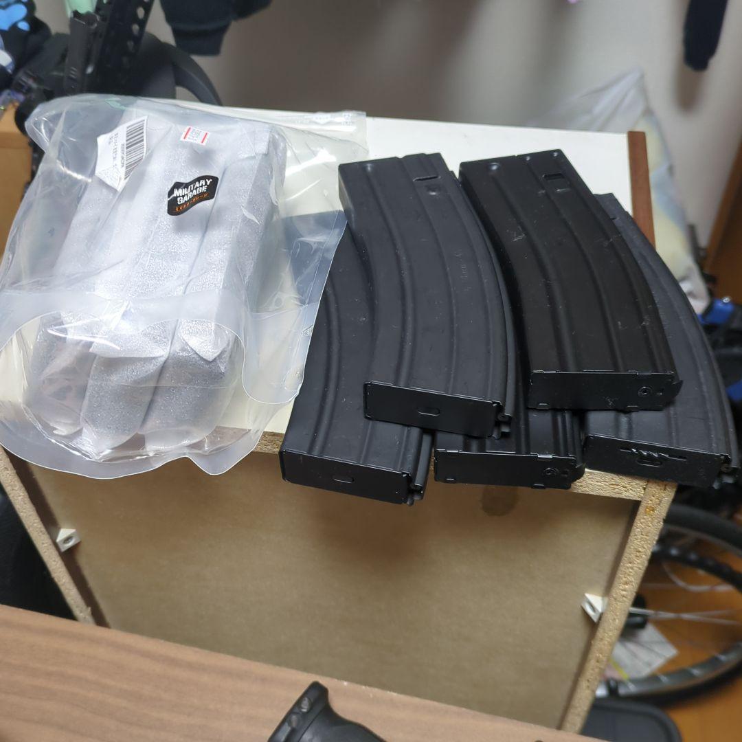 東京マルイ次世代スカー　(未使用マガジン含め)8本付き 動作確認済み