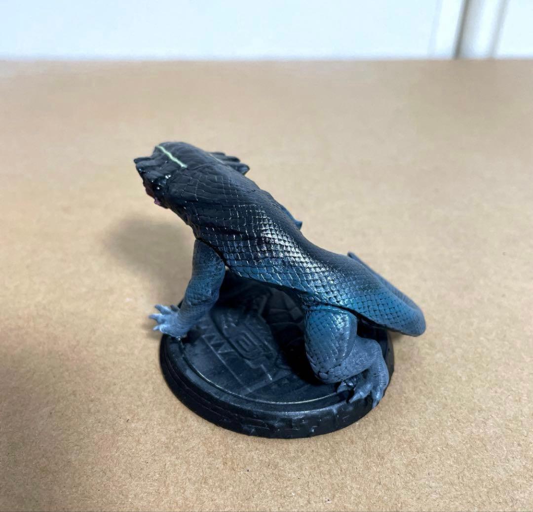 ドスギルオス　ガレージキット　モンスターハンター　フィギュア　モンハン