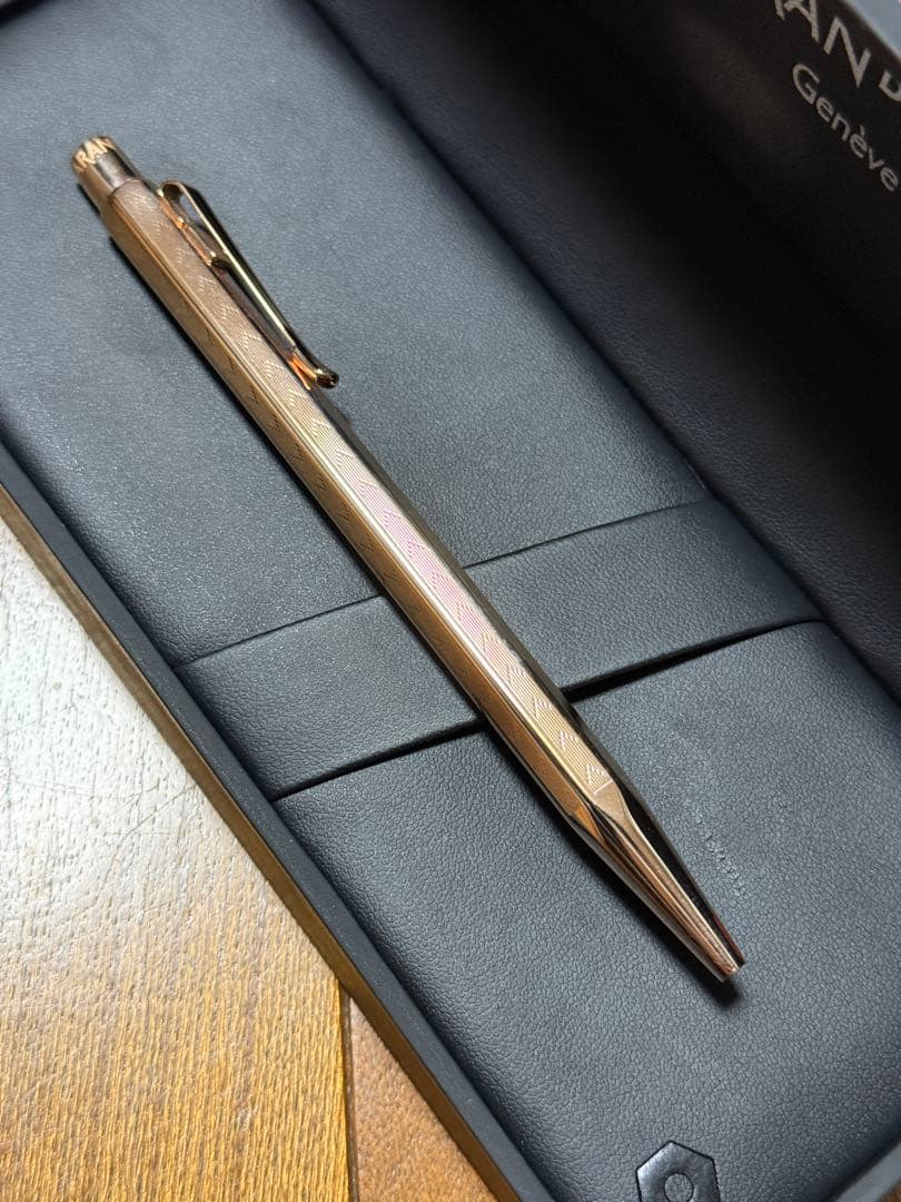 CARAN D'ACHE 希少やローズゴールド ボールペン 本体